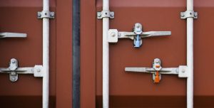 چرا پلمپ کانتینر مهم‌ترین شاهد در صحنه جرم لجستیکی است؟